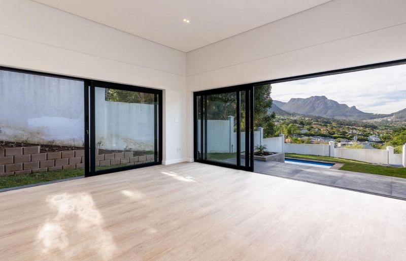 4 Bedroom Property for Sale in Hout Bay Western Cape